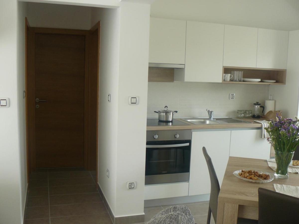 Our Nest Accommodation Привлака Екстер'єр фото